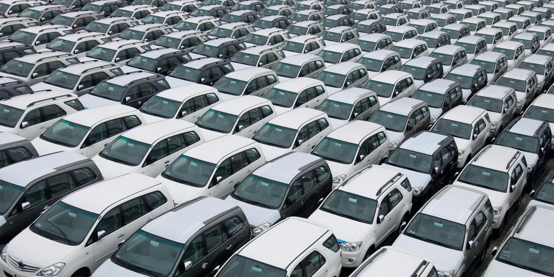 Более 122 тыс. новых легковых автомобилей было продано в России в июне